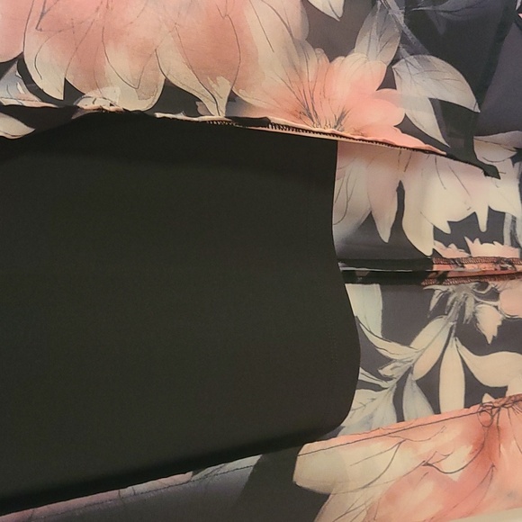 Coldwater Creek floral dress size 14. - Picture 6 of 7